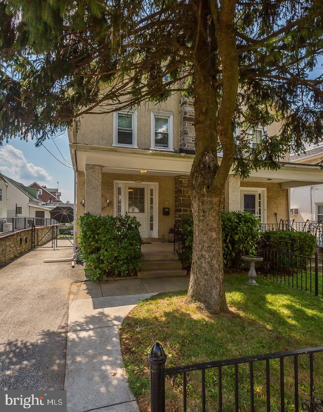 2504 E County Line Rd, Ardmore, PA 19003 - photo 2