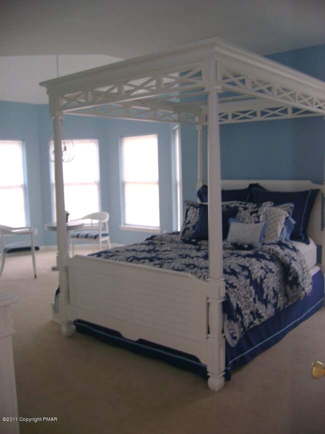 129 Skytop Rd, Pocono Pines, PA 18350 - photo 5