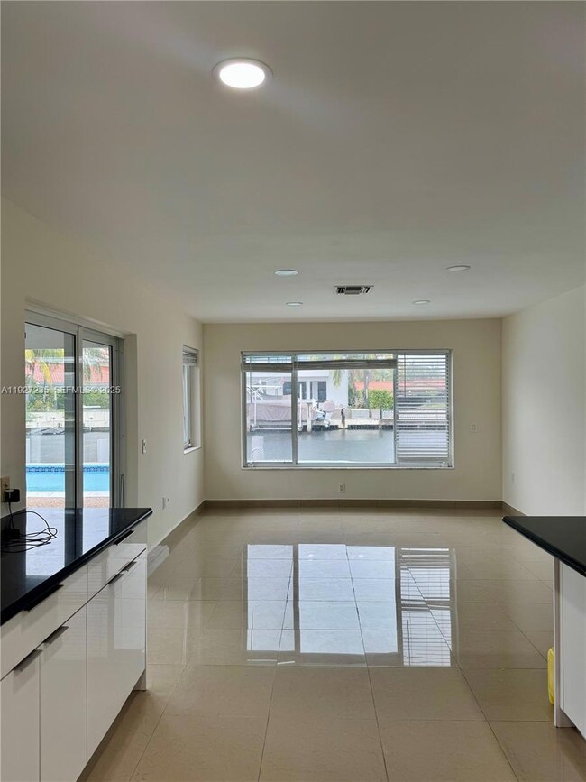 16453 NE 33rd Ave, North Miami Beach, FL 33160 - photo 6