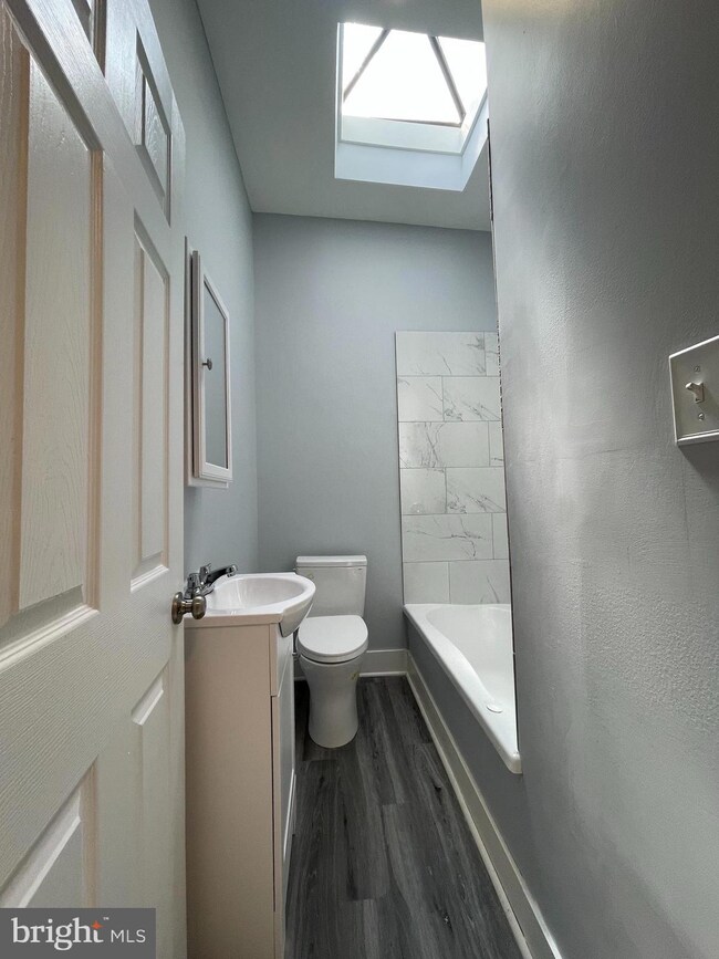 4540 Manorview Rd, Baltimore, MD 21229 - photo 7