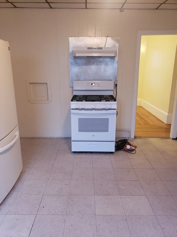 54 Hollander St unit 2, Dorchester, MA 02121 - photo 2