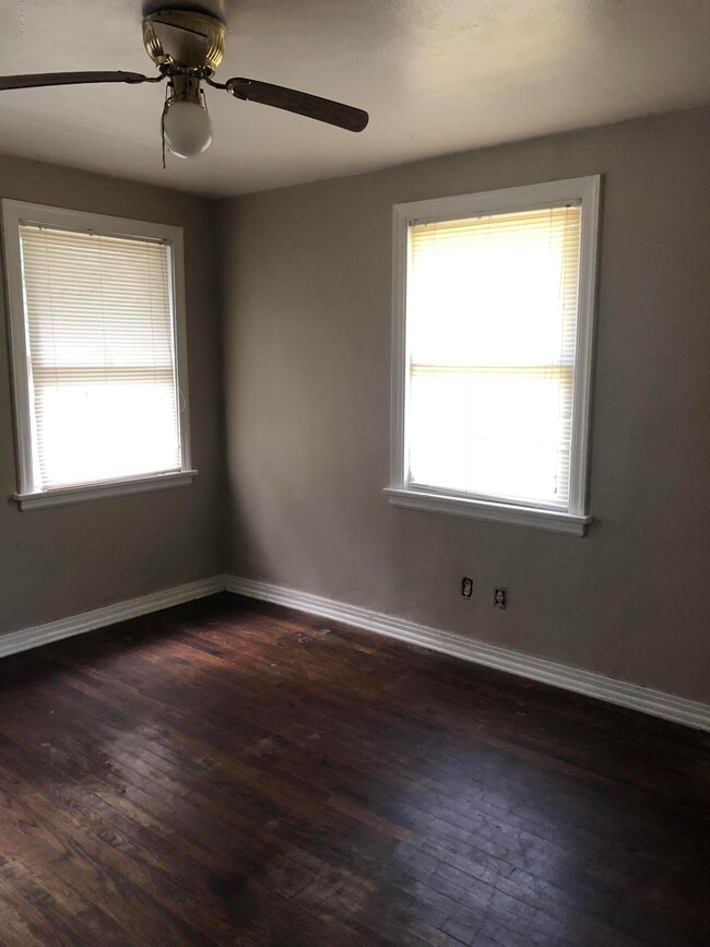 1915 Southside Blvd, Jacksonville, FL 32216 - photo 4