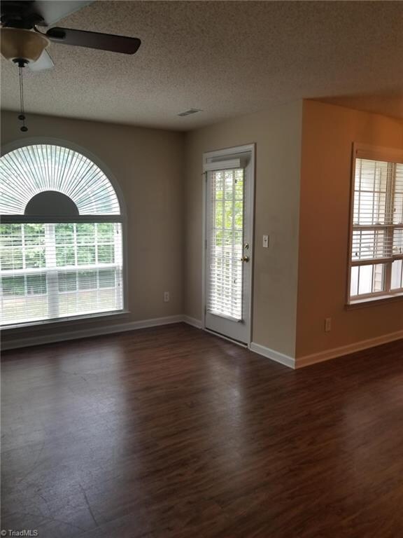 150 James Rd unit 2C, High Point, NC 27265 - photo 4