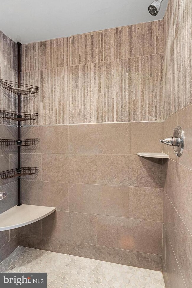 1323 N 7th St unit 2, Philadelphia, PA 19122 - photo 7