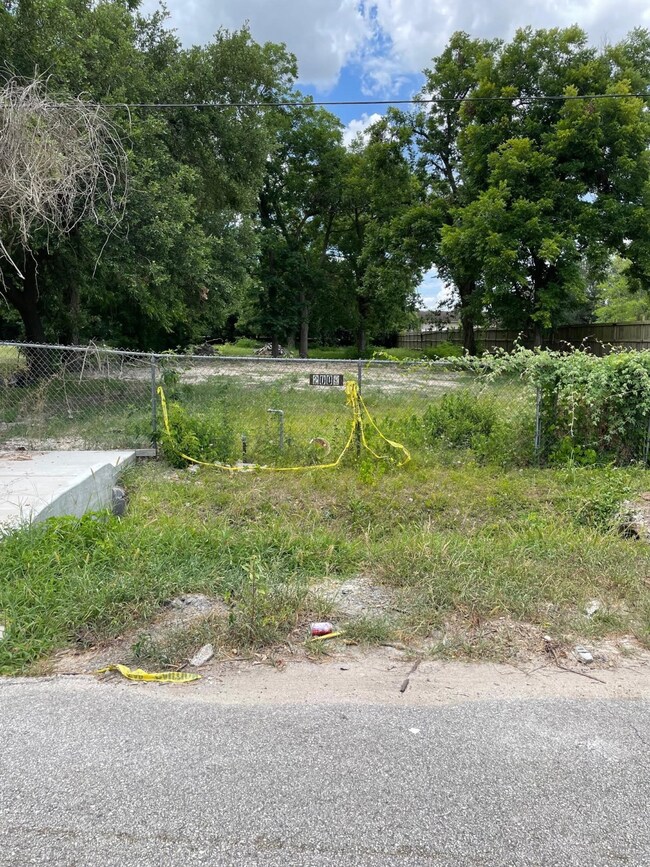 2009 Conklin St, Houston, TX 77088 - photo 5