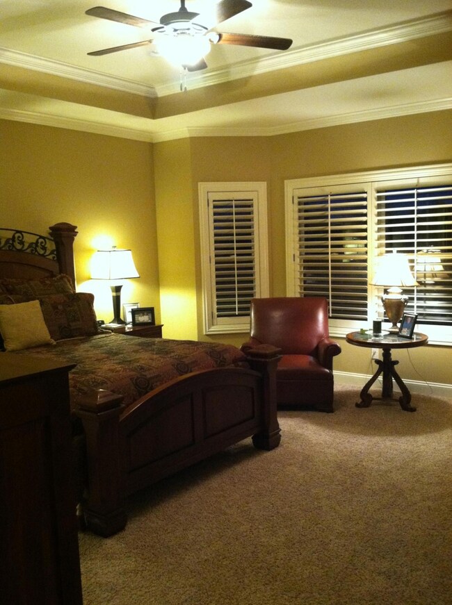 Master Bedroom Main Floor