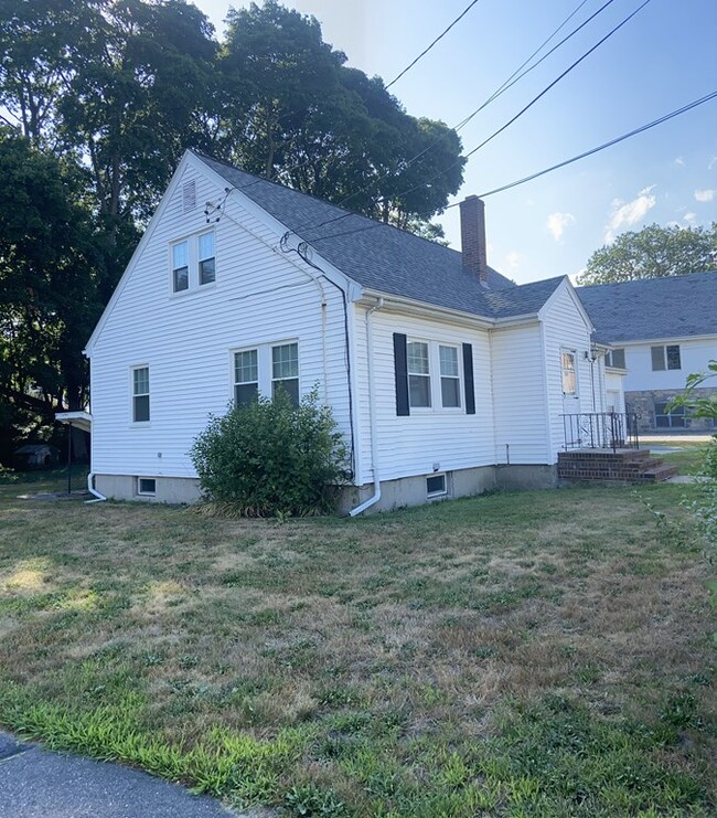 5 Edgemere Rd unit A, West Roxbury, MA 02132 - photo 2