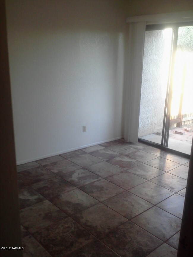3445 N Fremont Ave unit 3, Tucson, AZ 85719 - photo 7