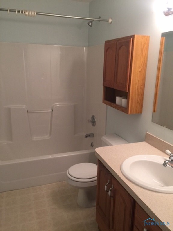 Full Bathroom