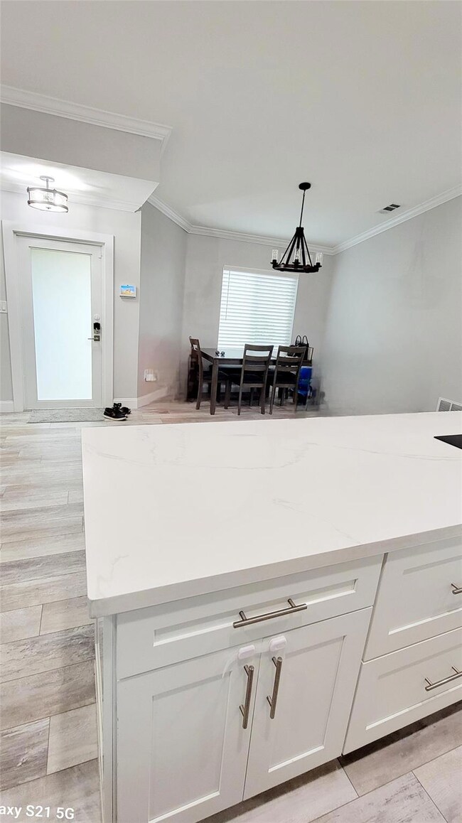 unlisted-address, Davie, FL 33314 - photo 5