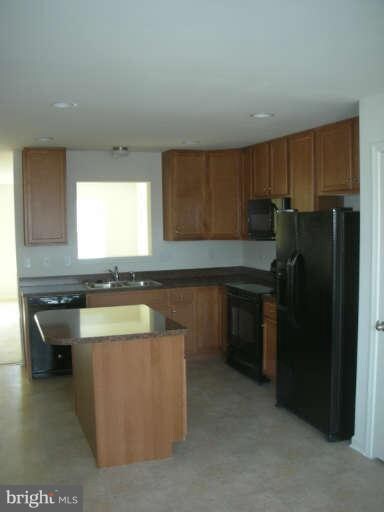 121 Carnegie Links Dr, Martinsburg, WV 25405 - photo 6