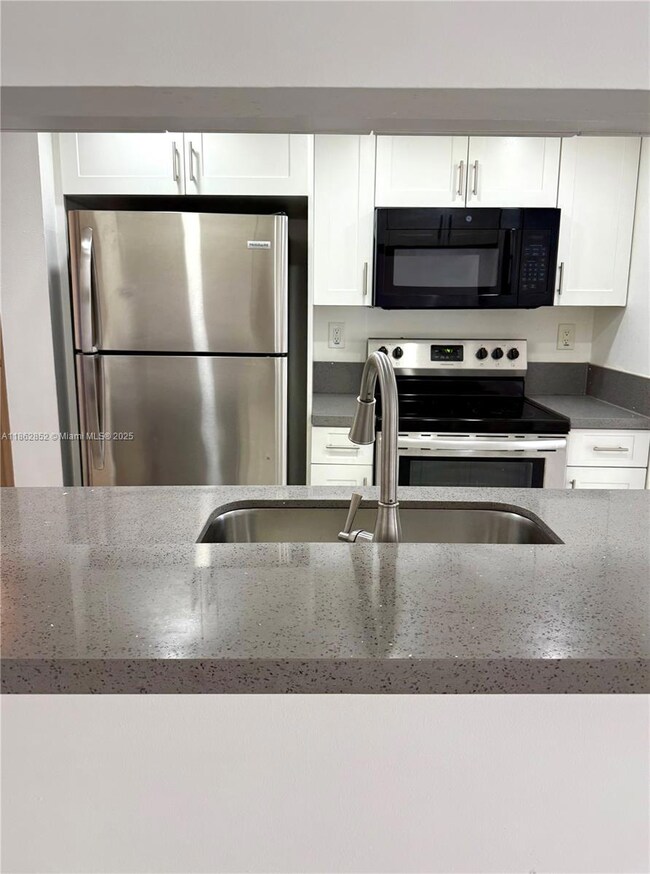 8365 SW 152nd Ave unit PH4, Miami, FL 33193 - photo 7