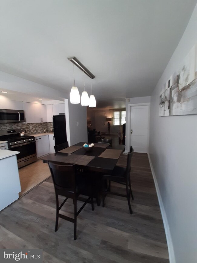 1030 S Lynbrook Rd, Darby, PA 19023 - photo 5