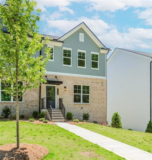 1230 Ainsworth Alley unit Lot 34, Buford, GA 30518 - photo 2