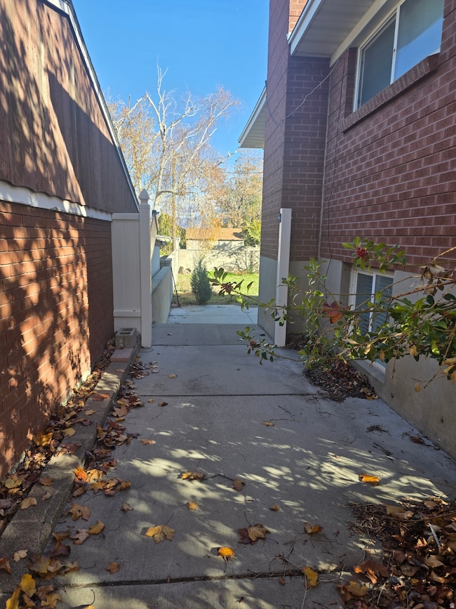 View of patio / terrace featuring an outdoor structure