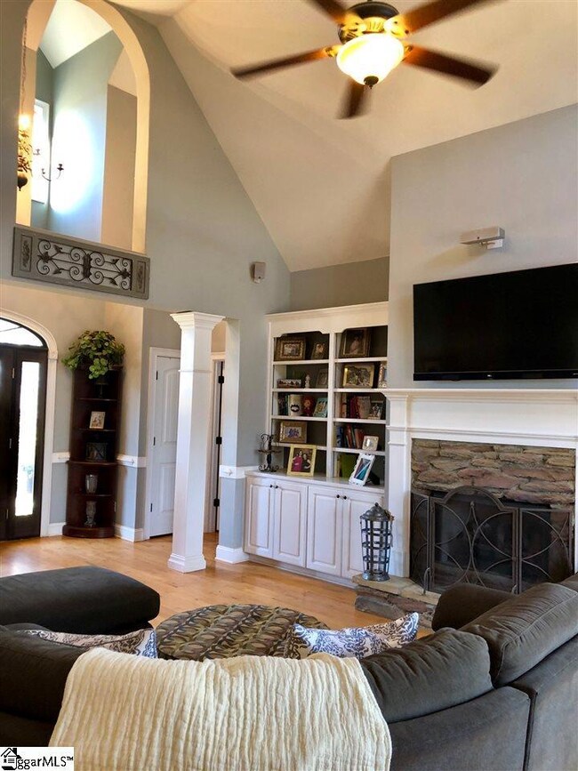 330 Misty Meadows Ln, Inman, SC 29349 - photo 6