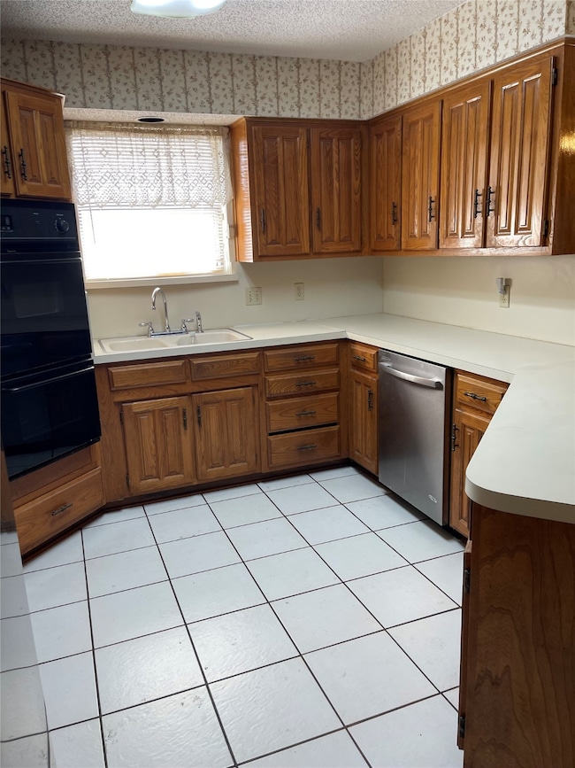 1421 Homestead Ct, Irving, TX 75061 - photo 2