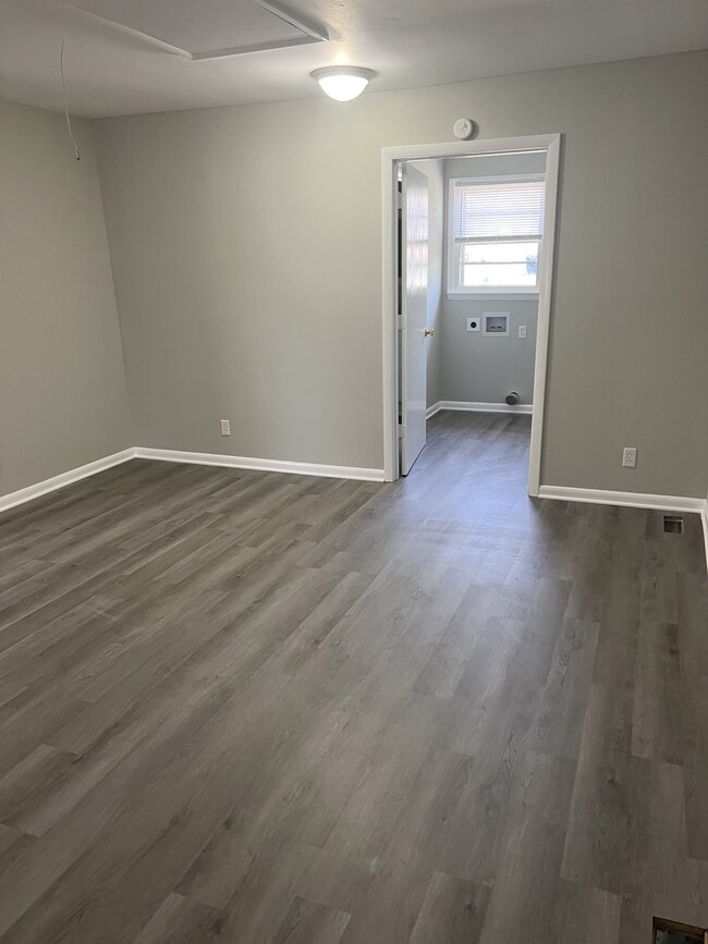 308 Rolling Rd, Shelbyville, TN 37160 - photo 6