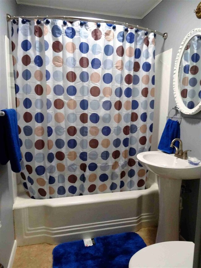 684 Ferry St, Wabash, IN 46992 - photo 4