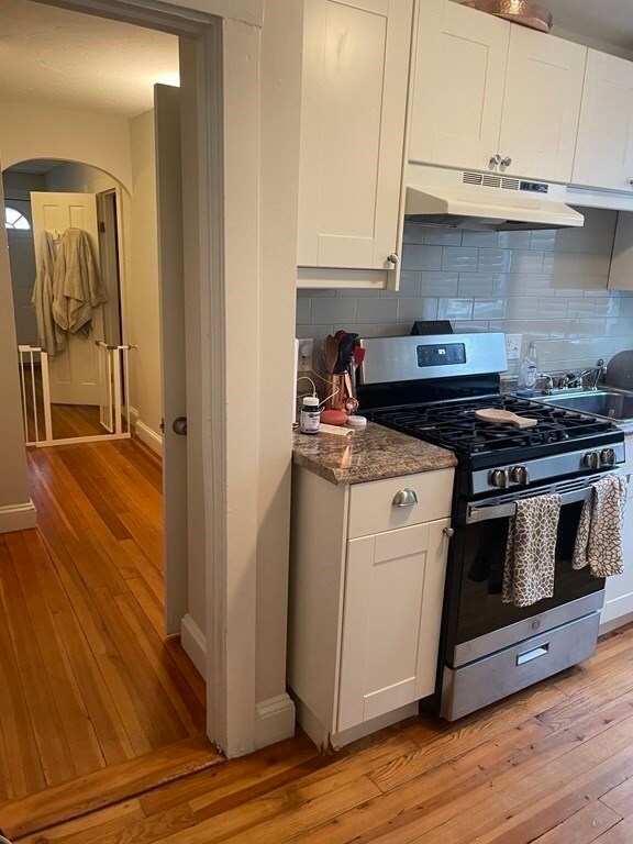 23 Newbury St unit 1, Malden, MA 02148 - photo 6