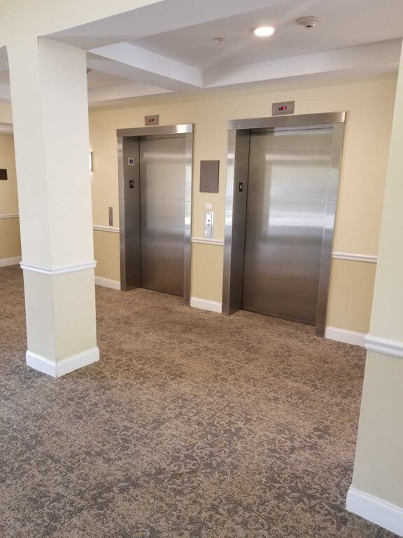 Salem Place Condominiums unit 70, Woburn, MA 01801 - photo 2