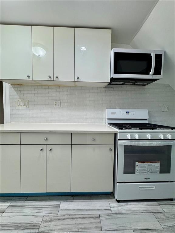 35 Norwood Ave unit 3, Staten Island, NY 10304 - photo 2