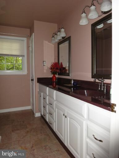 8018 Aladdin Dr, Laurel, MD 20723 - photo 6