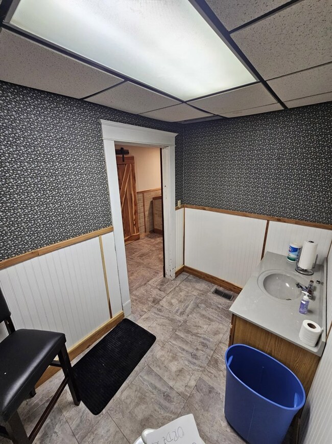 107 W Main St, Morganfield, KY 42437 - photo 5