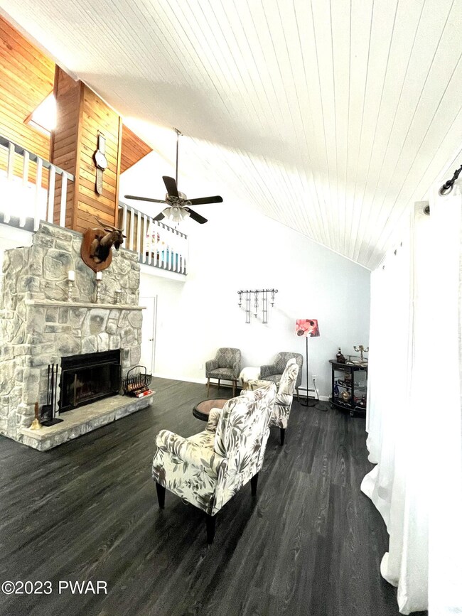 146 Roundhill Rd, Dingmans Ferry, PA 18328 - photo 5