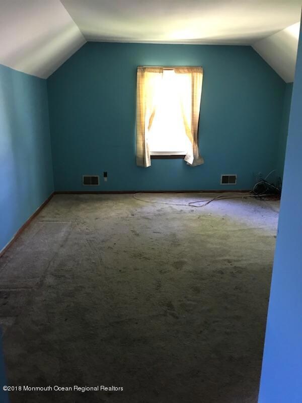 401 Port Monmouth Rd, North Middletown, NJ 07748 - photo 7