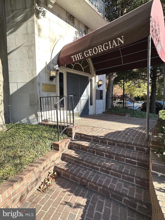 1880 Columbia Rd NW unit 502, Washington, DC 20009 - photo 4