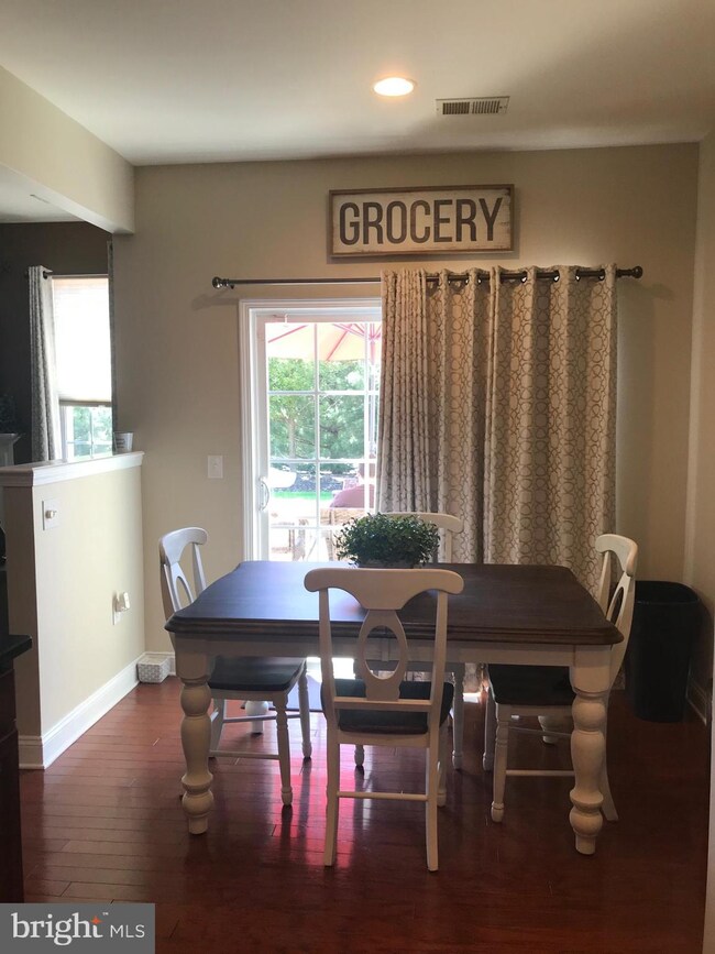 111 Sansom Ln, Woodbury, NJ 08096 - photo 6