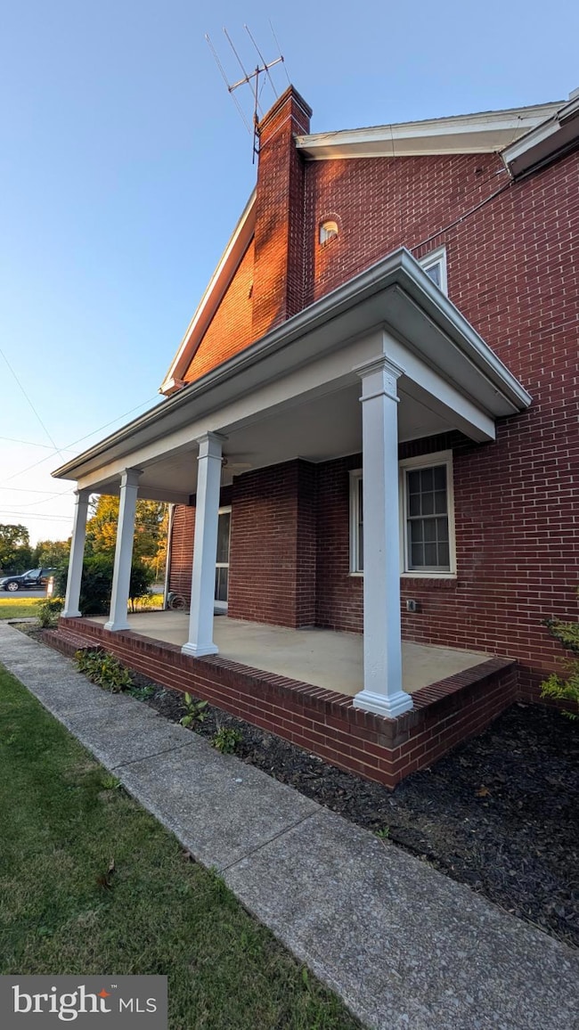 1426 Alexander Ave, Chambersburg, PA 17201 - photo 4