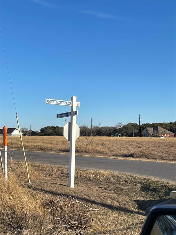 14016 Sandy Oaks Dr, Whitney, TX 76692 - photo 2