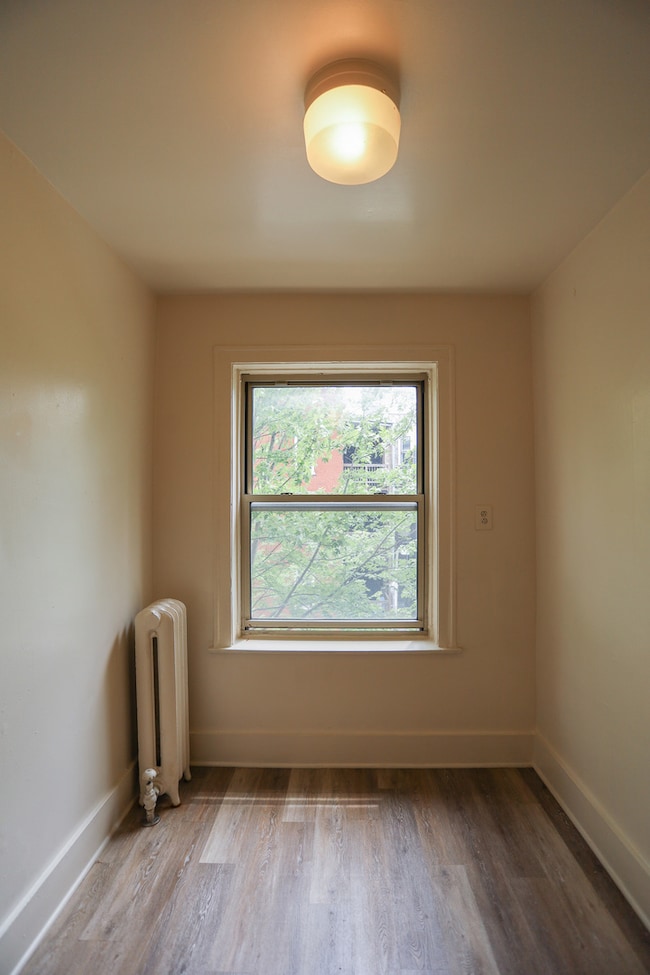 1100 W Roscoe St unit 11, Chicago, IL 60657 - photo 3