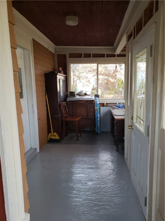 35 Alger Ave, Providence, RI 02907 - photo 4