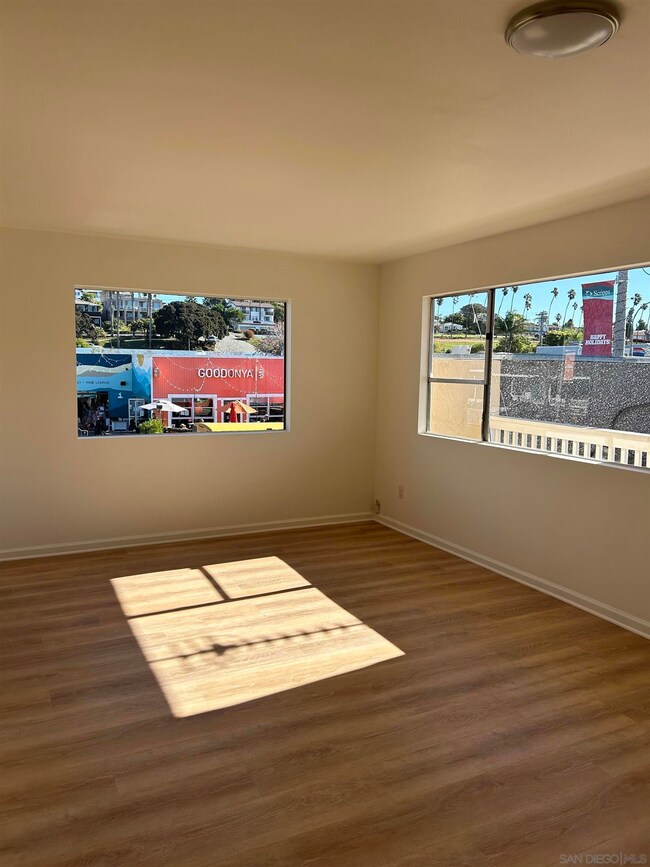 1038 S Coast Highway 101 unit D, Encinitas, CA 92024 - photo 6