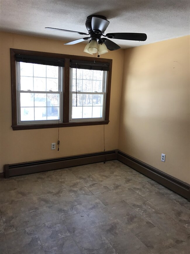 3 Cecile St, Nashua, NH 03060 - photo 5