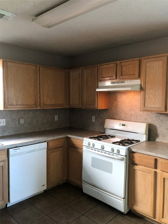 2427 Fox River Ln, Spring, TX 77386 - photo 6