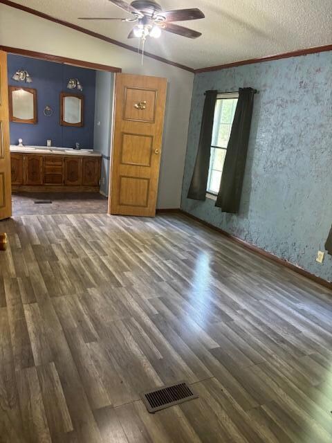 5083 S Sand Ridge Ave, Idlewild, MI 49642 - photo 6