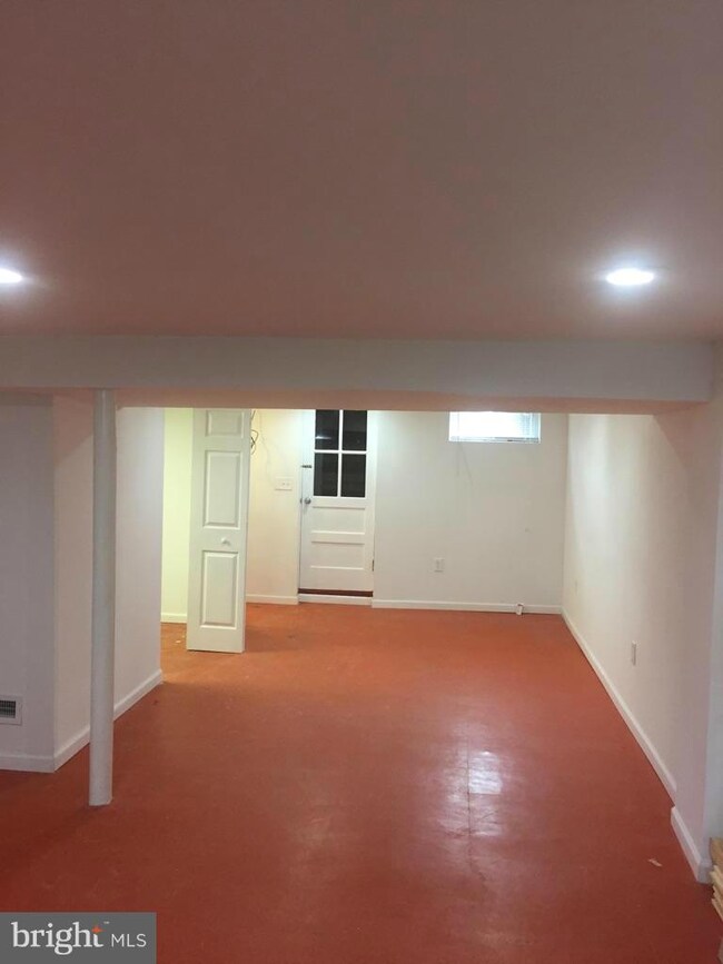 1511 Stonewood Rd, Baltimore, MD 21239 - photo 4