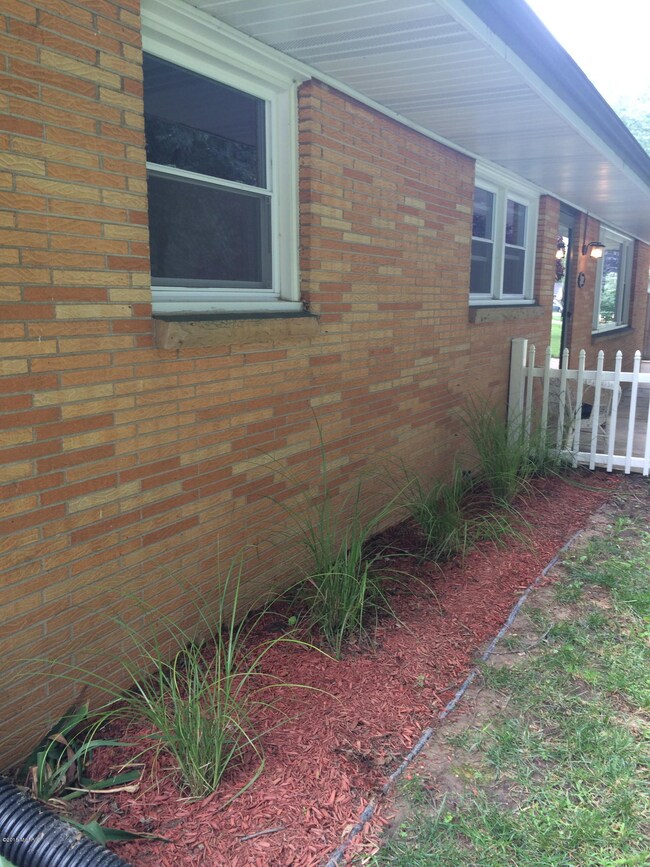 Ansley Dr 053
