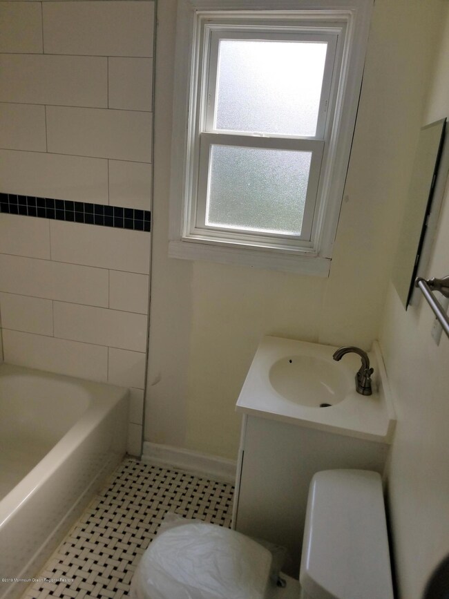 77 Beers St unit B, Keyport, NJ 07735 - photo 4