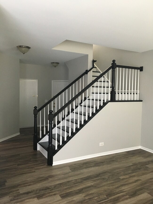 24020 W Walnut Cir, Plainfield, IL 60585 - photo 6