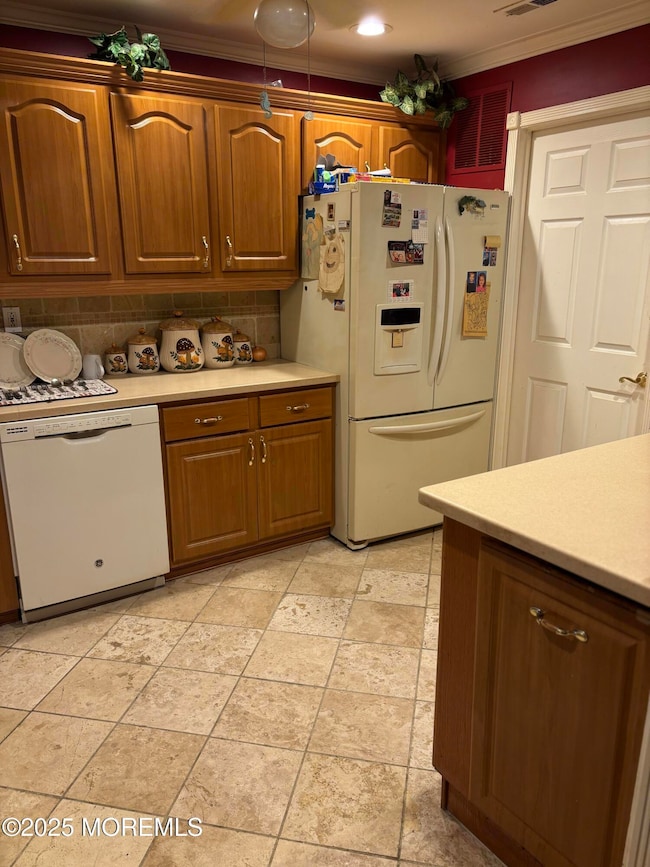 708 Zlotkin Cir unit 2, Freehold, NJ 07728 - photo 3