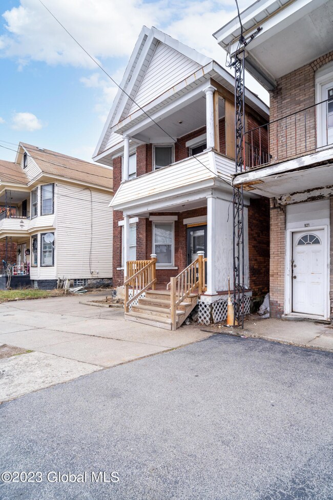 917 Congress St Schenectady NY mls-3