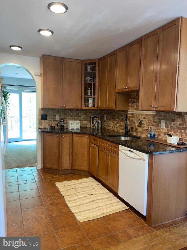 9307 Town Place Dr, Owings Mills, MD 21117 - photo 5