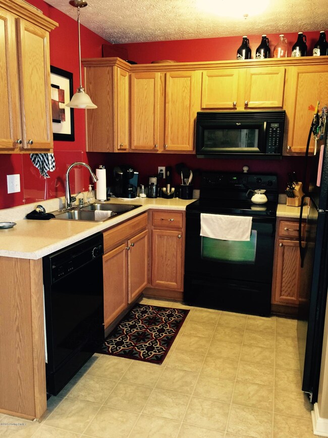 6705 Arbor Creek Dr unit 15, Louisville, KY 40228 - photo 5