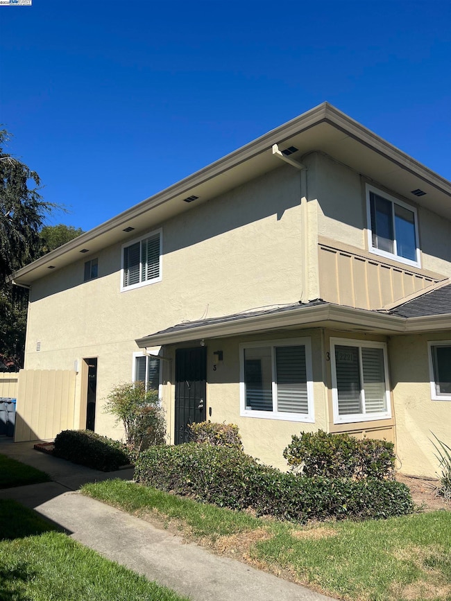 2221 Partridge Way unit 3, Union City, CA 94587 - photo 2