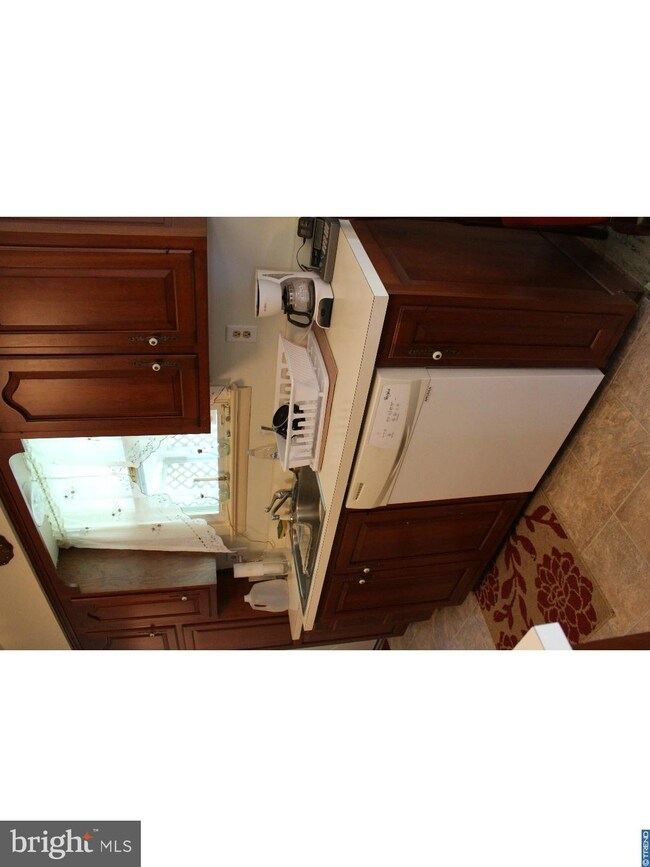 2 Merkling St, Swedesboro, NJ 08085 - photo 5